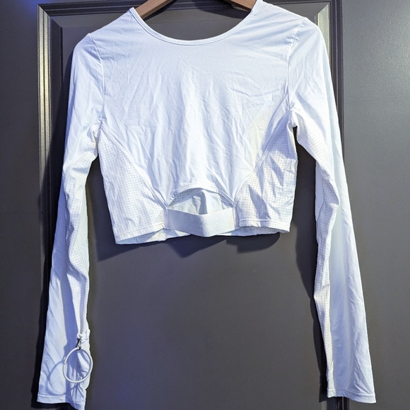 ⭐*New w/o Tags!* BuffBunny Storm Reversible Top in White - Not Available Online! - Picture 5 of 8